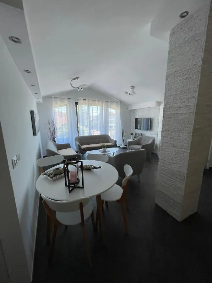 App 7 Aida Apartment Umag 0*,  Croatia
